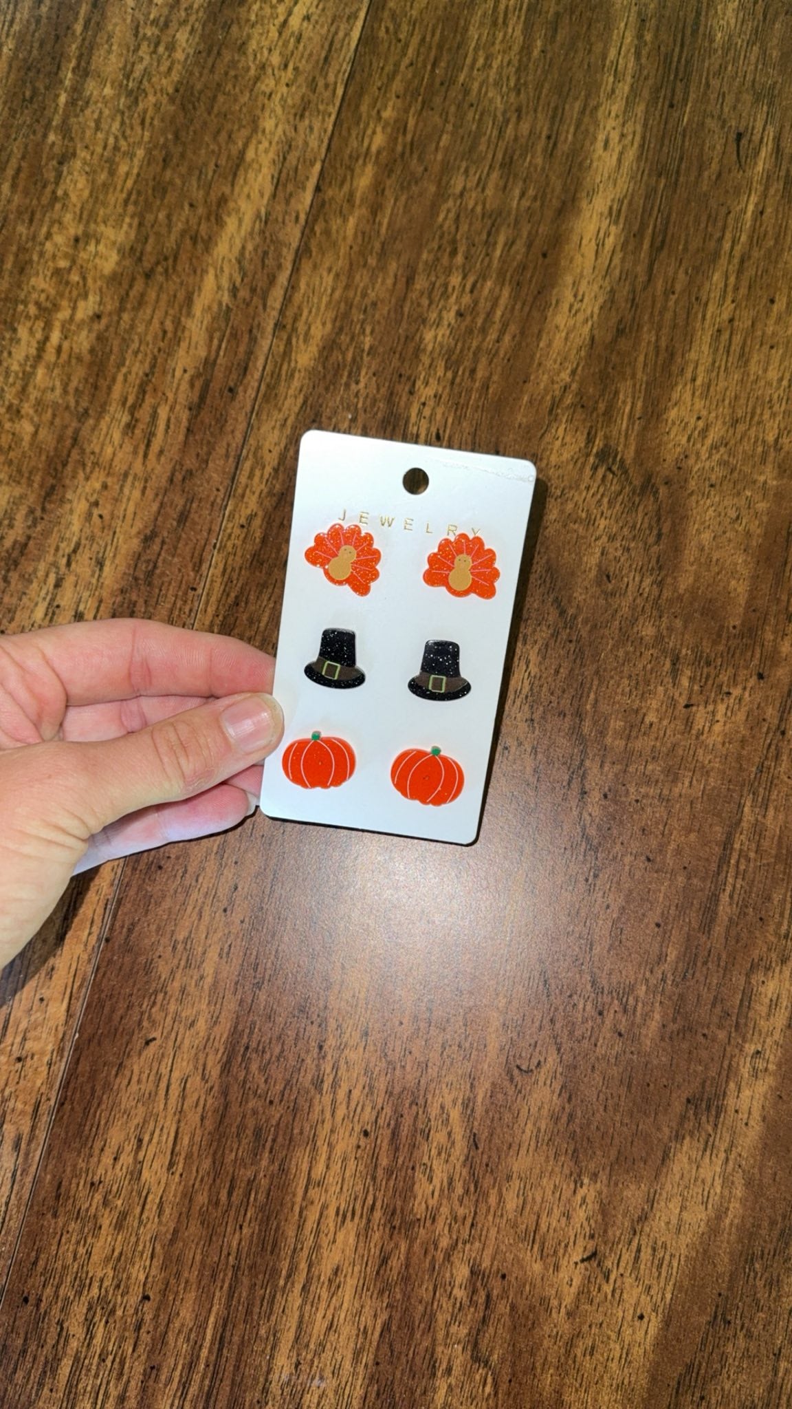 THANKSGIVING EARRINGS 🦃